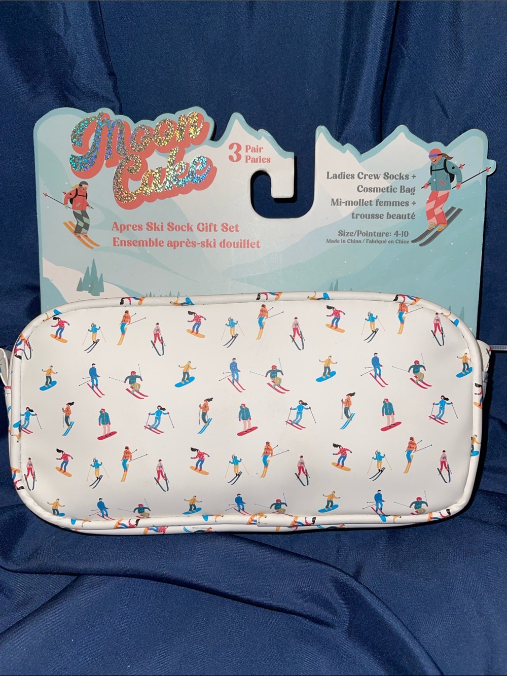 Moon Cake Après-Ski Socks & Cosmetic Bag with Ski Print